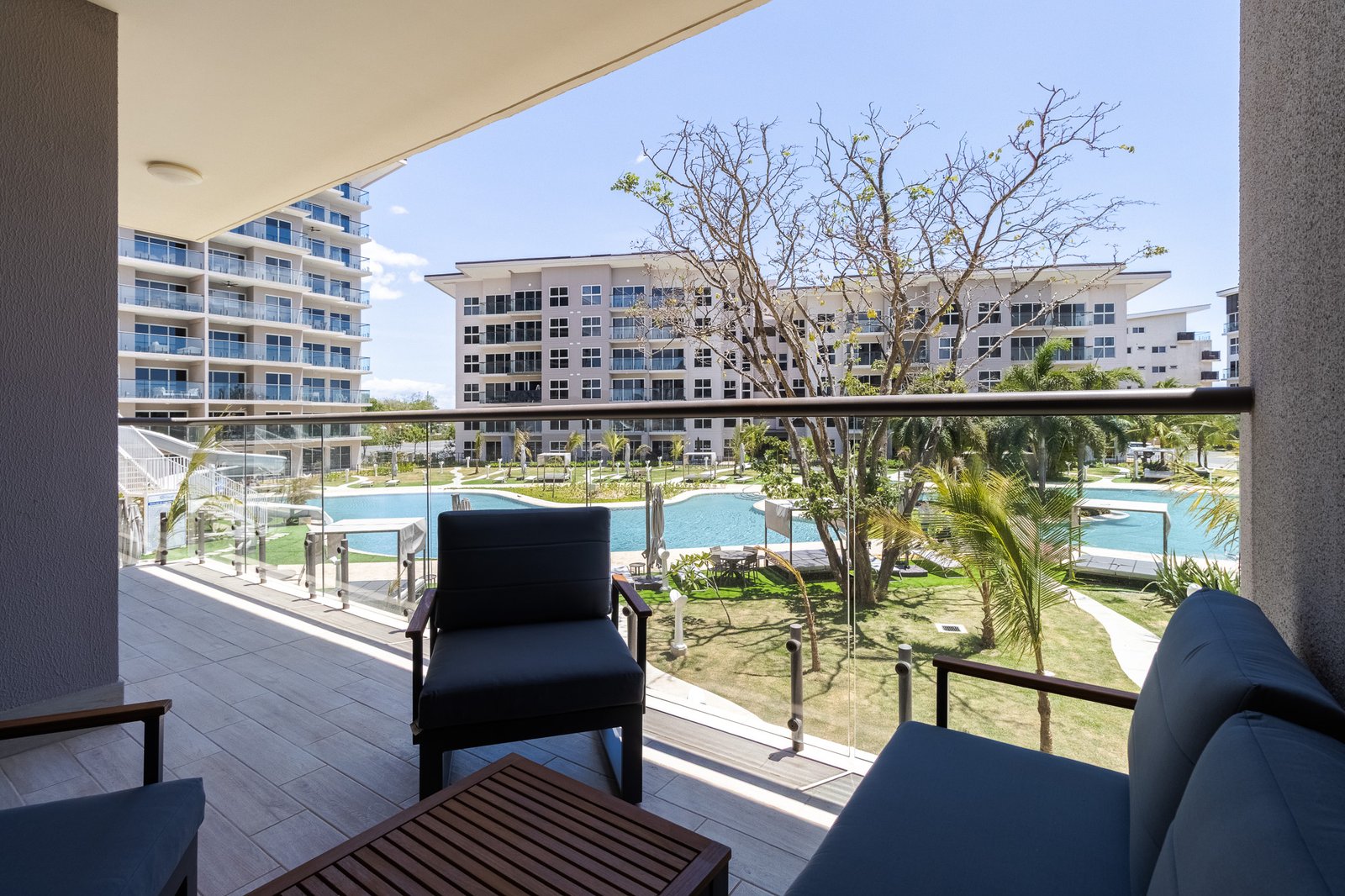 Balcony_03