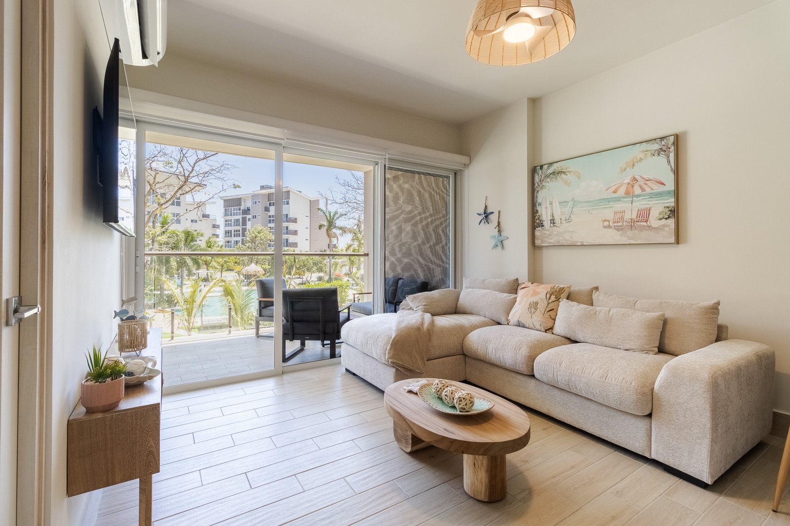 LivingRoom_01